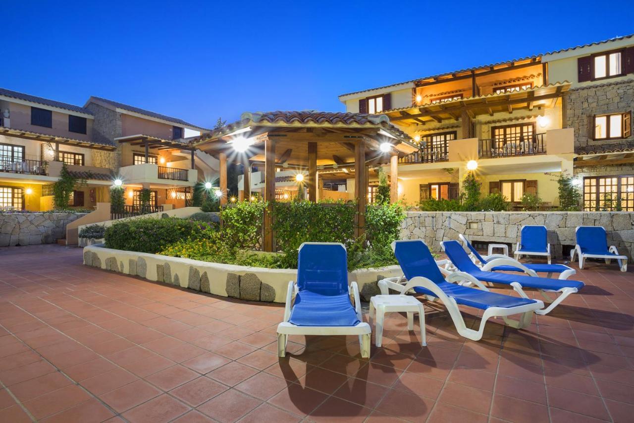 Residence Bougainvillae Liscia di Vacca Exteriör bild