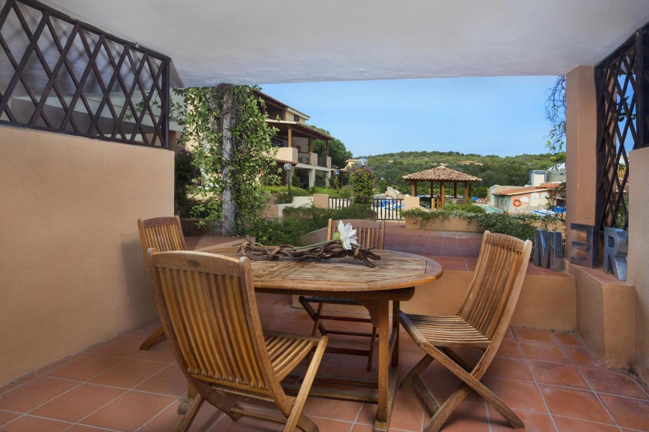 Residence Bougainvillae Liscia di Vacca Exteriör bild